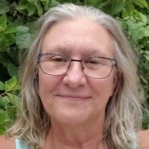 Meet your Posher, Phyllis